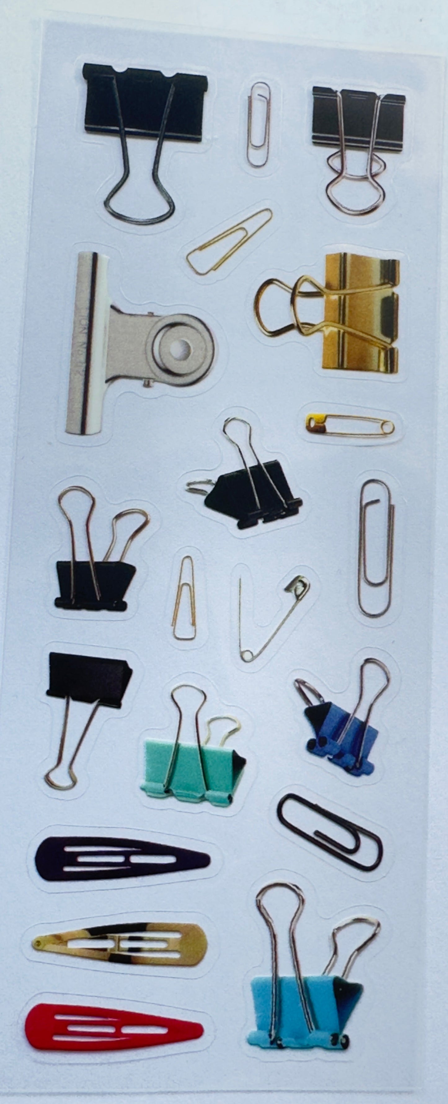 Sticker illusion Clips